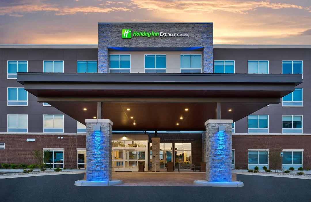 Holiday Inn Express & Suites - Grand Rapids Airport - South By Ihg-1