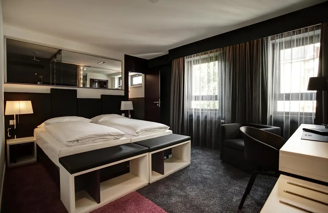 Hotel Bliss-1