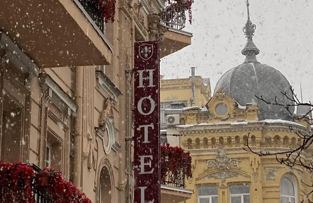 Royal Grand Hotel-1