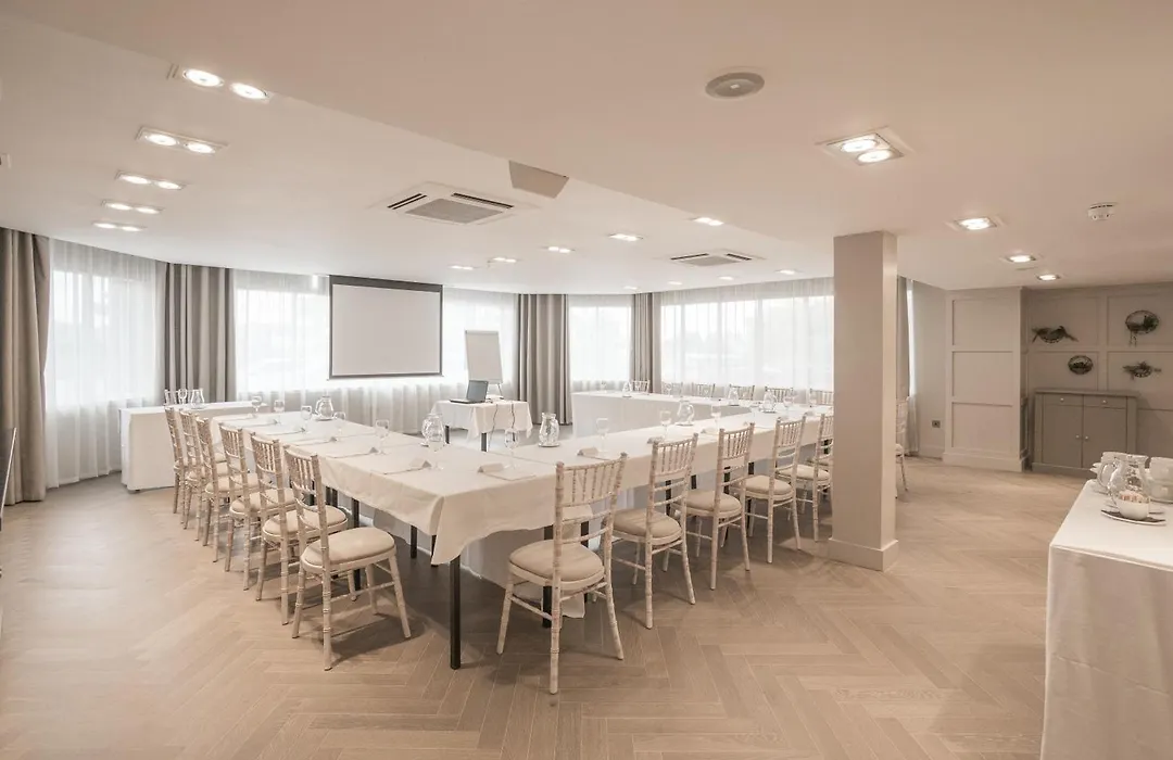 Palm Court Hotel-1