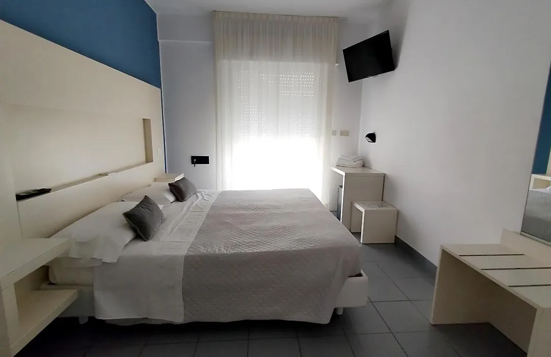 Hotel Desire'-1