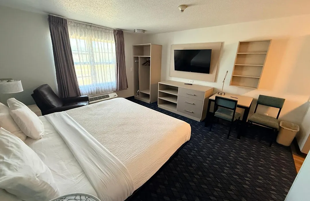 Mainstay Suites Rochester South Mayo Clinic-1