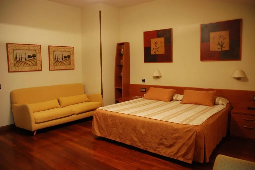 Hostal Los 5 Pinos-1