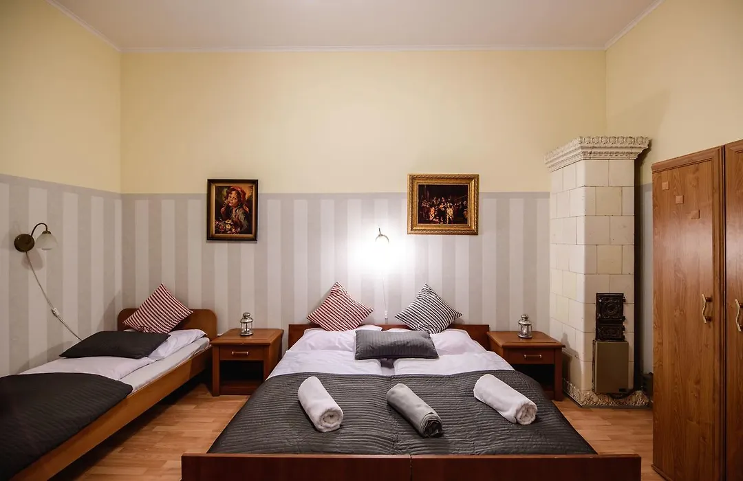 Golden Lion Guest Rooms Szewska 19-1