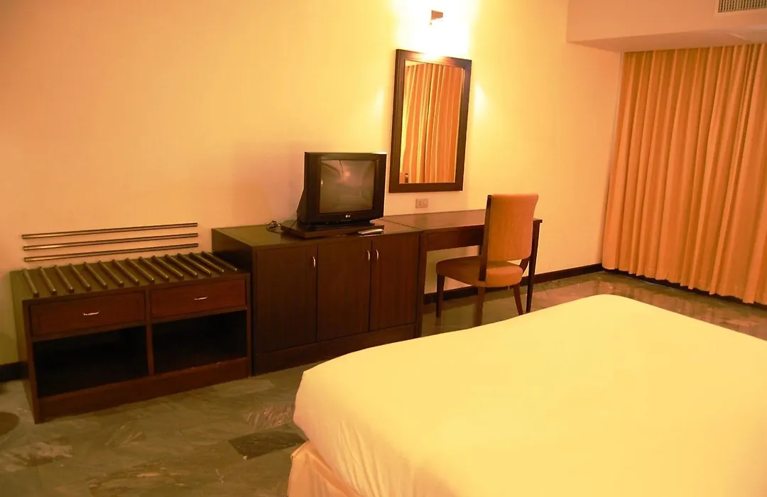 Royal Lanna Hotel-1