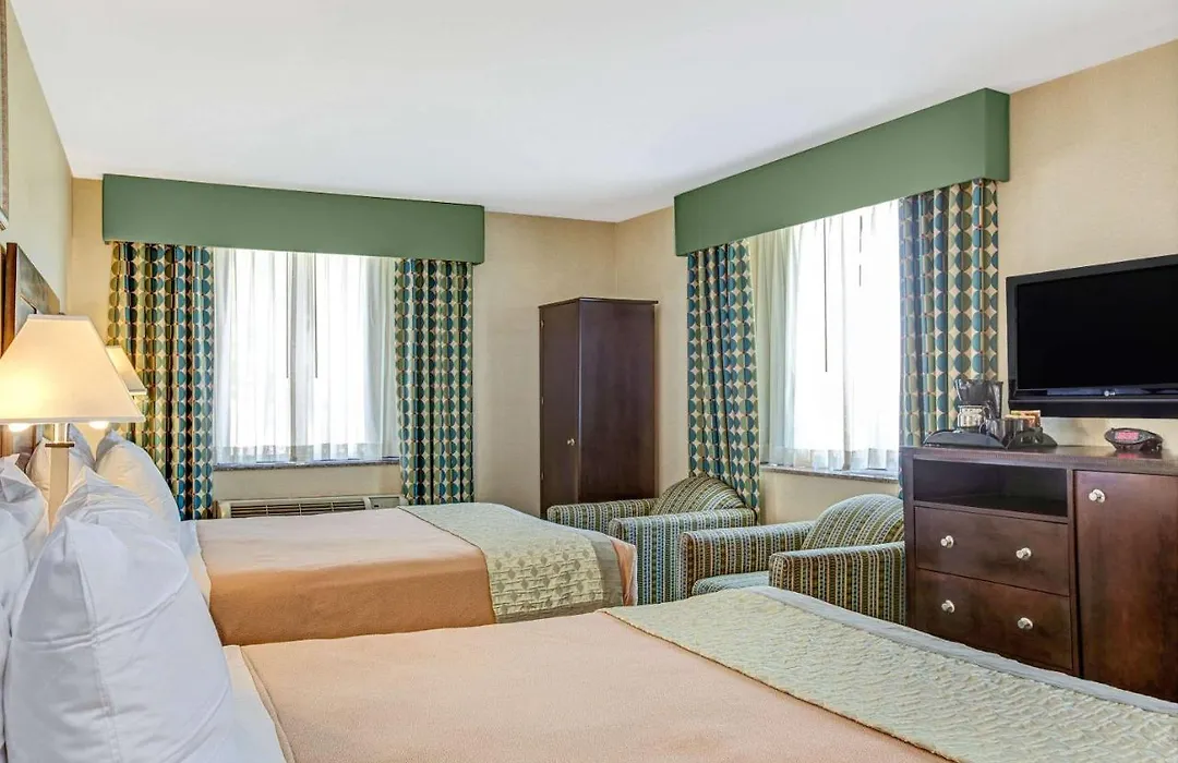 Hillcrest Hotel Near Jfk Airtrain-1