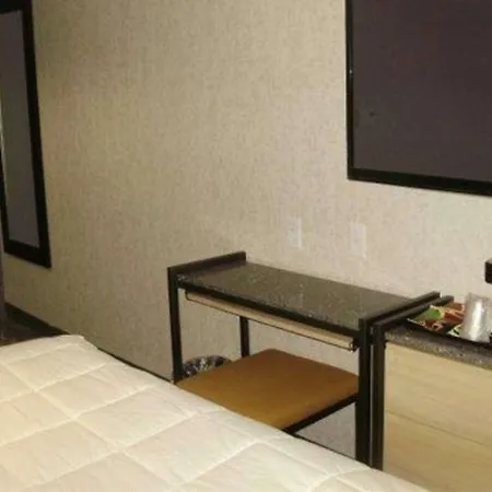 Rodeway Inn Near Jfk Airport-3