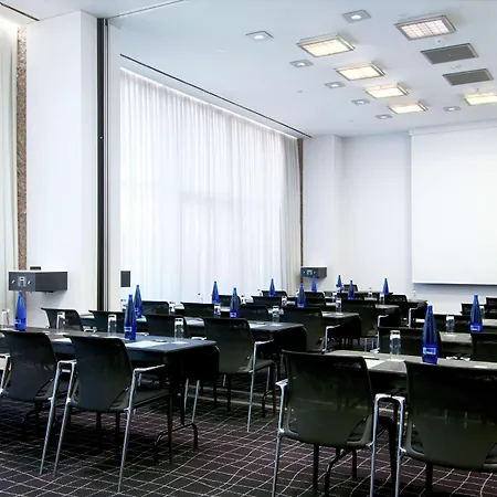 Hilton Madrid Airport-3