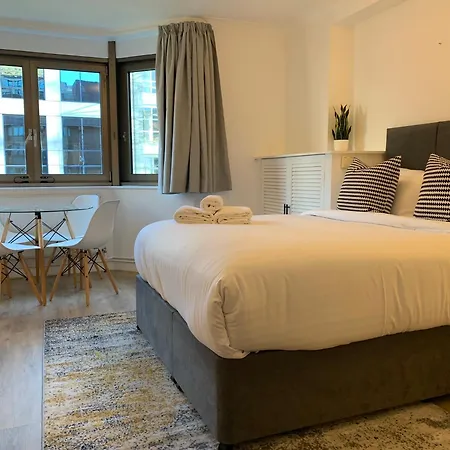 Marlyn Lodge - City Of London-2