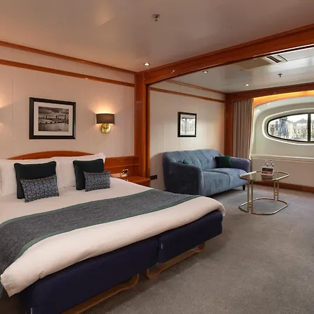 Sunborn London Yacht Hotel-3