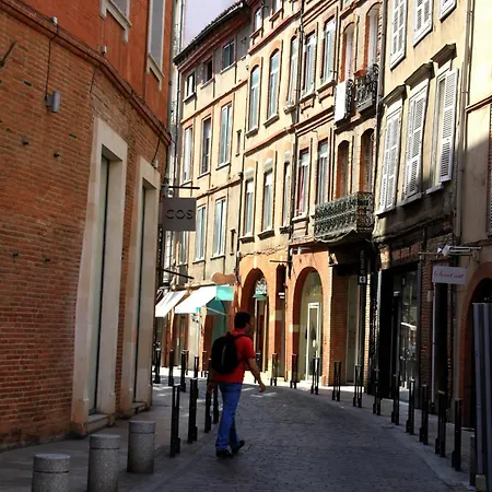 Hotel Des Arts-2
