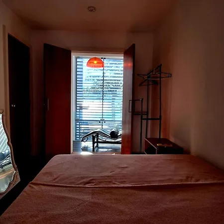 Luna Rossa Guest House-3