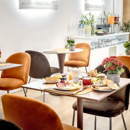 Hotel Italia-2
