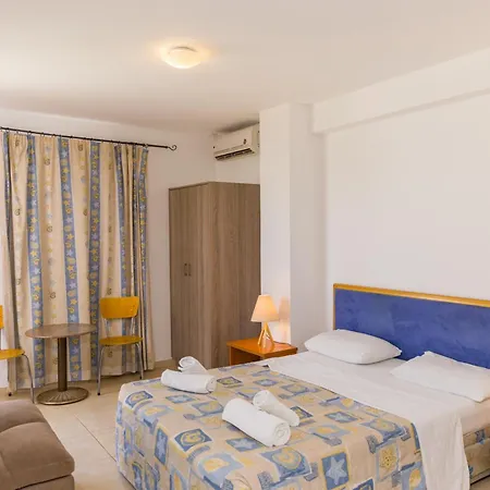 Alecos Hotel Apartments-3