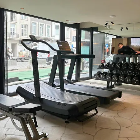 Premier Suites Antwerp-2