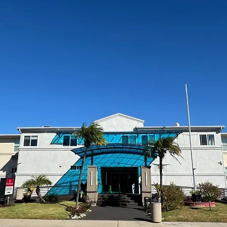 Ramada By Wyndham San Diego Airport-3
