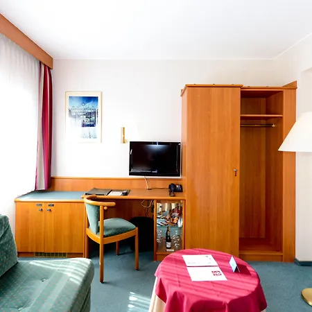 Hotel Christophe Colomb-3