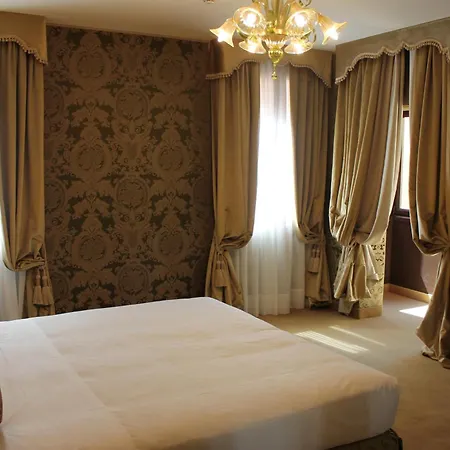 Hotel Casanova-2