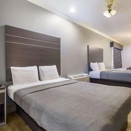 Americas Best Value Platinum Inn & Suites-2