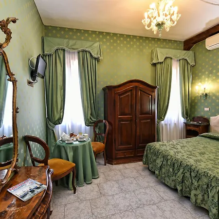Hotel Villa Rosa-3
