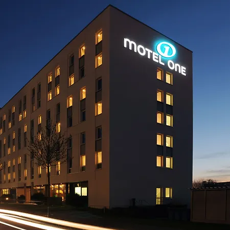 Motel One Frankfurt Airport-2