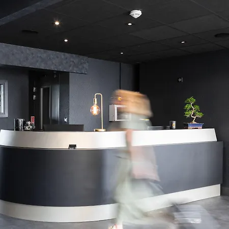 Hotel L'Ortega - Rennes St Jacques Aéroport-2