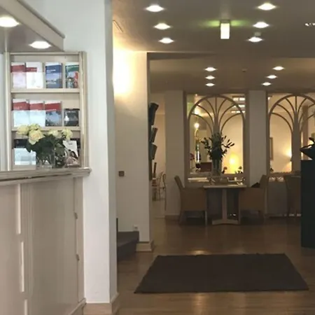 City Hotel Duesseldorf-2