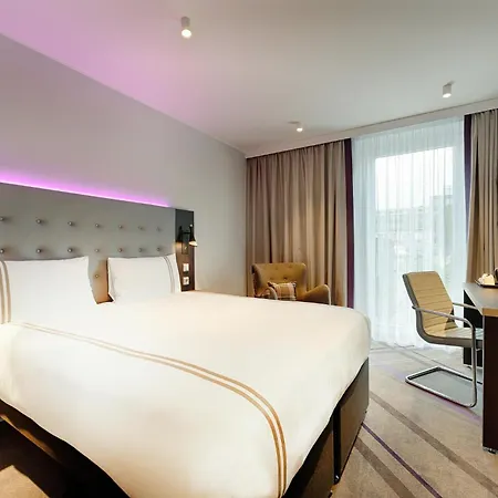 Premier Inn Hamburg City Klostertor-3