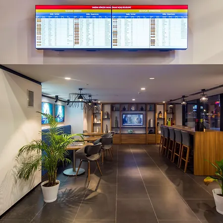 Hampton By Hilton Istanbul Kurtkoy-3