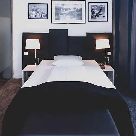 Hotel Bliss-2