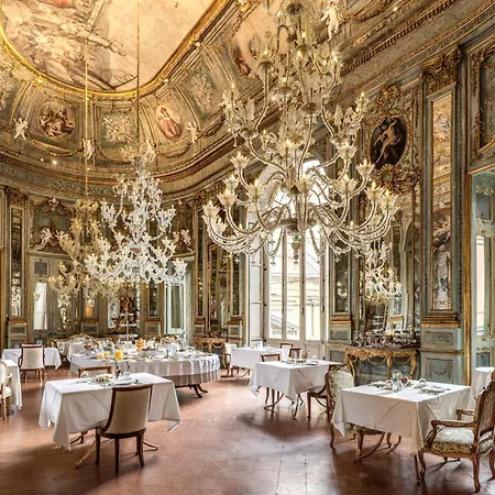 Palazzo Doria Napoli-3