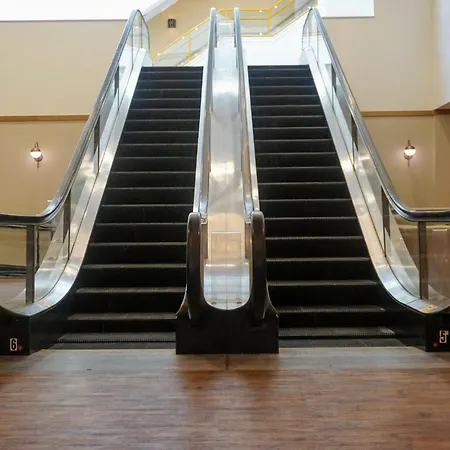Holiday Inn Lancaster By Ihg-2