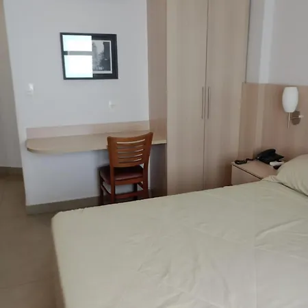 Hotel Lugus-3