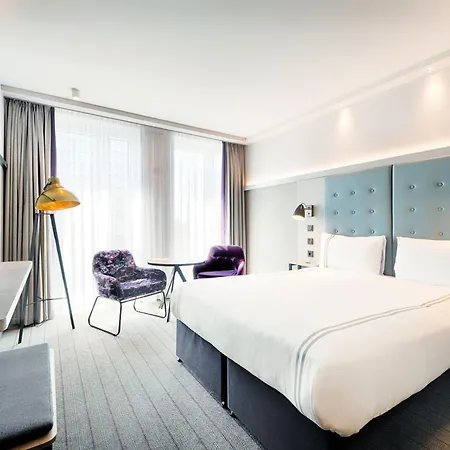 Premier Inn Hamburg City Klostertor-2