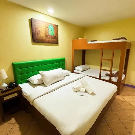 Comfy Inn Mabini Manila-3