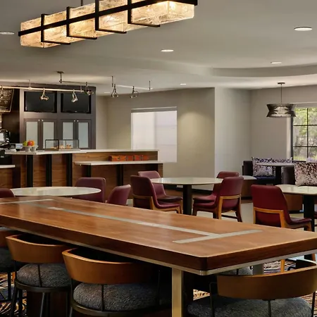 Courtyard By Marriott San Luis Obispo-3