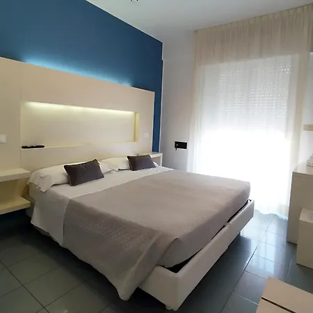 Hotel Desire'-2