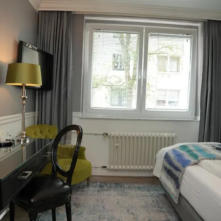 Boutique Hotel Sir & Lady Astor - The Charming City Hotels-3