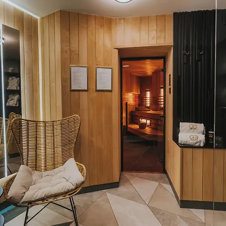 Hotel Golden Queen-2