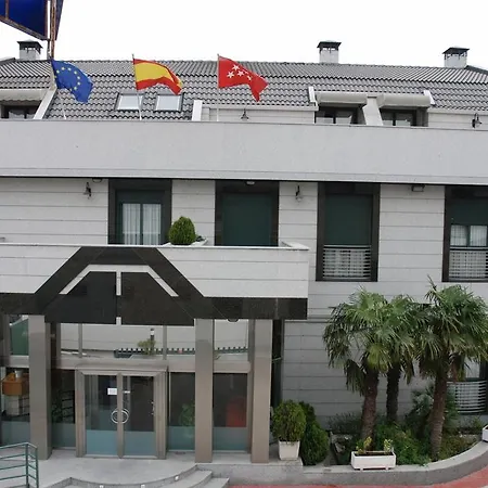 Hostal Los 5 Pinos-3
