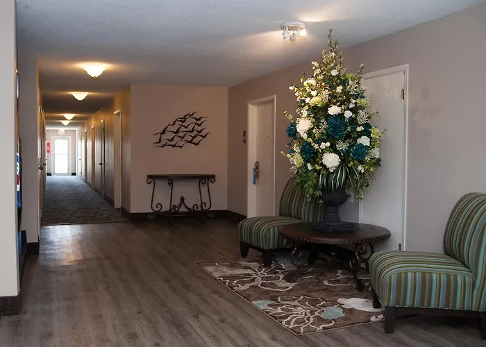 River Terrace Inn