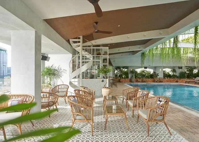 Silverland May Hotel