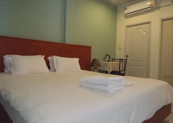 Grandma Kaew House