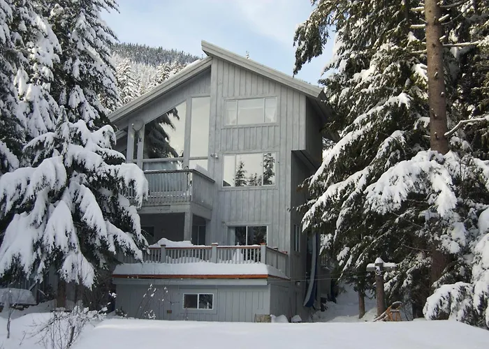Belle Neige Whistler