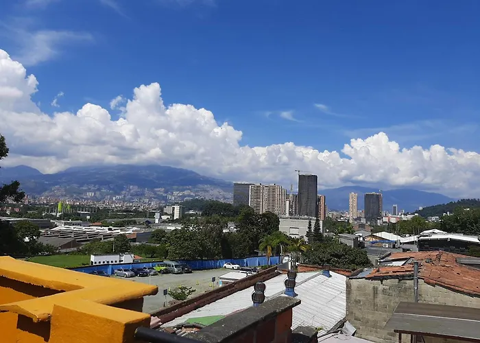 Poblado Guest House Medellín