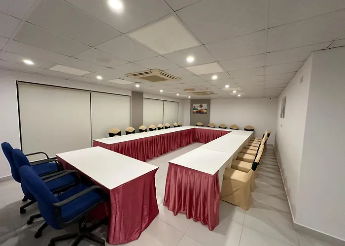 Muscat Hills Hotel