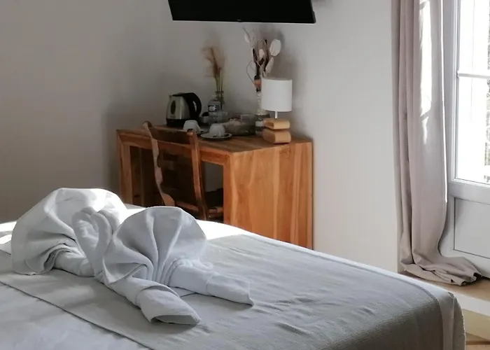 Domaine De La Nerthe- Hotel Provence Mediterranee