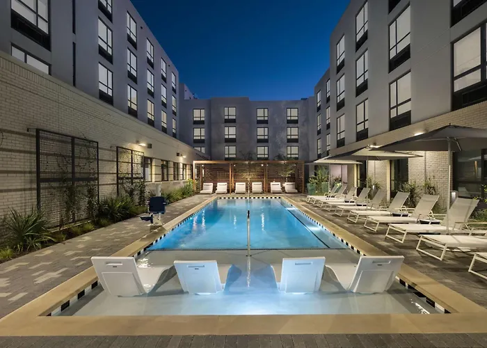 Hampton Inn By Hilton Austin Downtown East Side