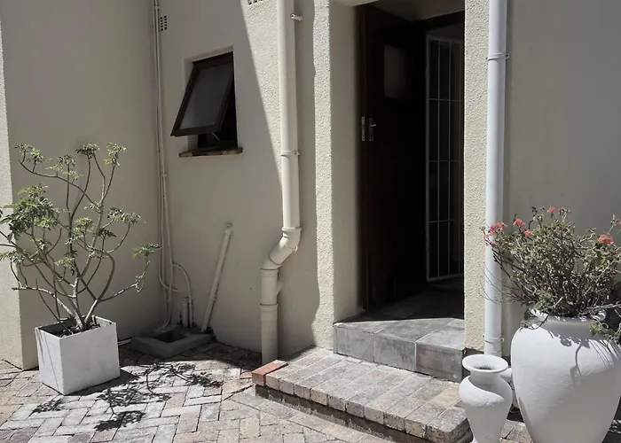 Kabana Family Home And Guest House