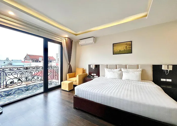 Paragon Noi Bai Hotel & Pool